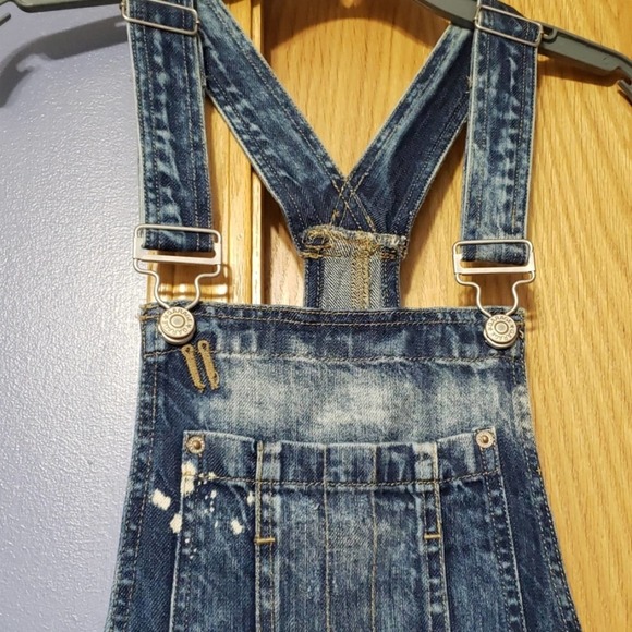 NWT Garage Distressed Jean Short Overalls Sz 1 - Picture 3 of 6